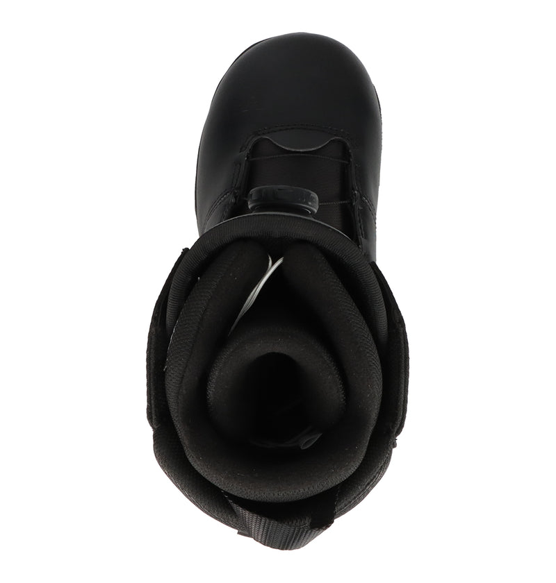 Top view of the Men's Court Graffik BOA® Snowboard Boots by DC Shoes, showcasing a skate-inspired black design with thickly padded ankle and tongue sections. These boots feature the innovative BOA® Fit System for easy adjustment, while highlighting inner cushioning and durable construction.