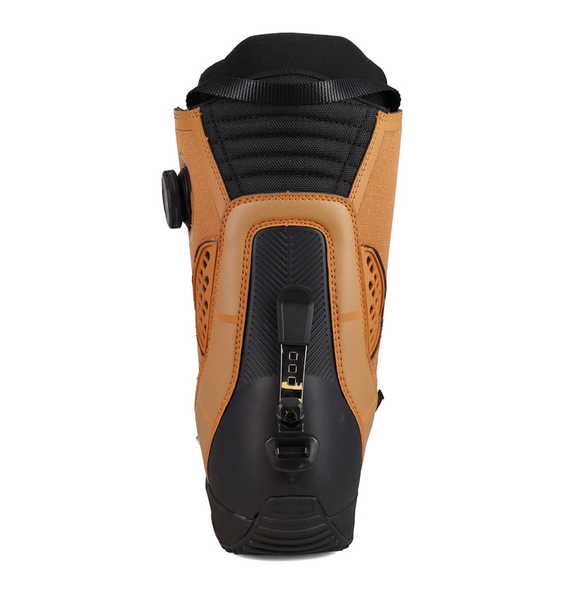 Rear view of tan and black Men’s DC Quantum Step On® Snowboard Boots, featuring a Burton Step On heel mounting mechanism and a side BOA Fit System adjustment dial.