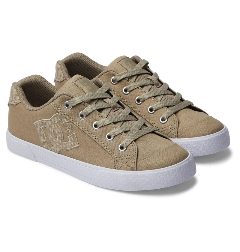Low top shoes in beige